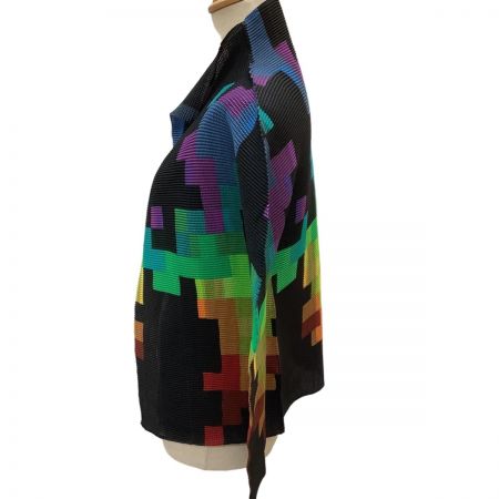  ISSEY MIYAKE me イッセイミヤケ ワッフルプリーツ アンサンブル 四角 MI73FK215 MI73FO211 ブラック