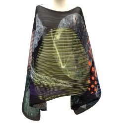 ♪♪ ISSEY MIYAKE イッセイミヤケ PLEATS PLEASE ポンチョ 総柄 変形 葉 グラフィック ブラック マルチカラー Bランク