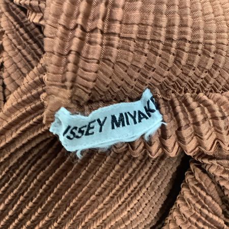 ISSEY MIYAKE イッセイミヤケ ノースリーブカットソー プリーツ ブラウン