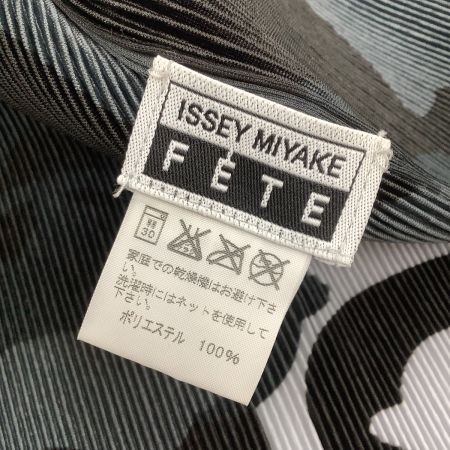  ISSEY MIYAKE イッセイミヤケ プリーツ カーディガン 迷彩 PLEATS SIZE 2 IF72FD225 グレー