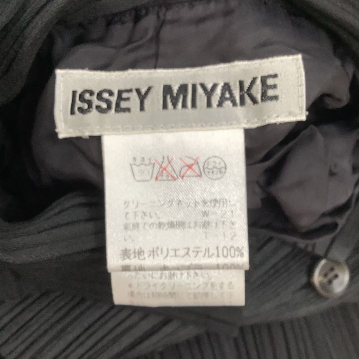 ISSEY MIYAKE ブルゾン ブラック M 2 プリーツ オシャレ ISSEY MIYAKE ブルゾン ブラック M 2 プリーツ オシャレ メンズ