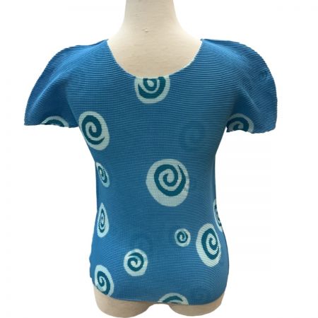  ISSEY MIYAKE イッセイミヤケ ワッフルプリーツ カットソー 和柄 渦巻 MI71FK636 スカイブルー