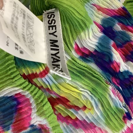 ISSEY MIYAKE イッセイミヤケ シフォン 波プリーツ カットソー 総柄 アニマル 水彩 SIZE 2 IM01FJ289 黄緑