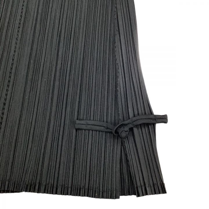 ☆IS イッセイ ミヤケ☆ブラック シフォン フレアスカート 中古・古着通販】ISSEY MIYAKE (イッセイミヤケ) プリーツ加工