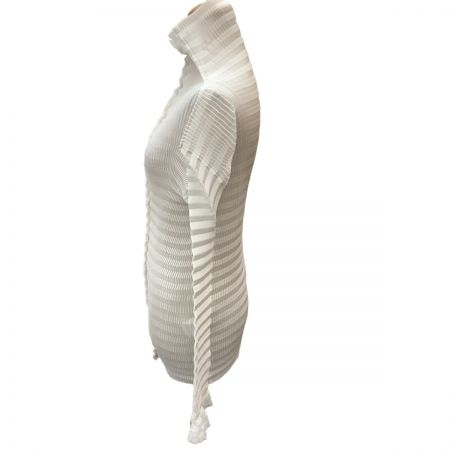  ISSEY MIYAKE イッセイミヤケ プリーツ 波 変形ブラウス シャツ SIZE L IM84-FJ997 ホワイト