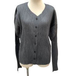 ♪♪ ISSEY MIYAKE イッセイミヤケ PLEATS PLEASE  カーディガン SIZE 3 PP04-JD247 グレー Bランク