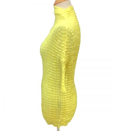  ISSEY MIYAKE イッセイミヤケ タートルネックカットソー シワ加工 波 プリーツ SIZE 2 IM04FJ944 イエロー