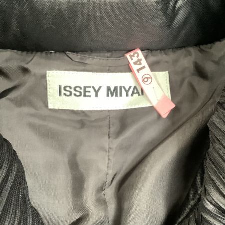  ISSEY MIYAKE イッセイミヤケ レア 襟プリーツ ダウンジャケット SIZE 2 IM03FA503 ブラック