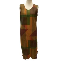 ♪♪ ISSEY MIYAKE イッセイミヤケ PLEATS PLEASEワンピース SIZE 2 PP73-JH765 ブラウン Bランク