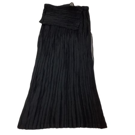 ISSEY MIYAKE FETE イッセイミヤケ 変形 プリーツスカート  SIZE 2 IF82FG235 ブラック