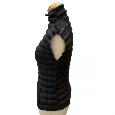  ISSEY MIYAKE WHITE LABEL イッセイミヤケ 変形 プリーツ カットソー SIZE 3 IM34FJ715 ブラック