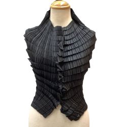 ♪♪ ISSEY MIYAKE イッセイミヤケ 変形 段違い プリーツ ベスト シャツ  SIZE L IM82-FE914 ブラック Bランク
