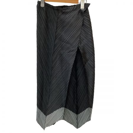  ISSEY MIYAKE FETE A.POC イッセイミヤケ 変形 プリーツ スカート　SIZE 2 IF72FG219 ブラック×グレー