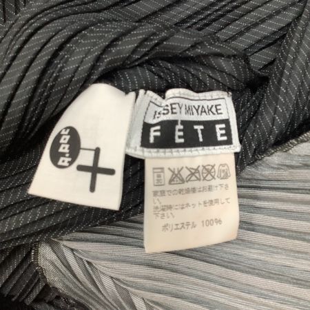  ISSEY MIYAKE FETE A.POC イッセイミヤケ 変形 プリーツ ノースリーブカットソー IF72FJ224 ブラック