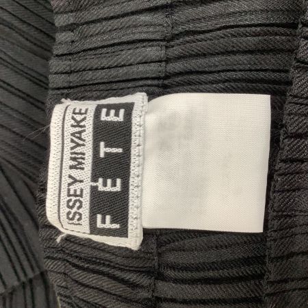 ISSEY MIYAKE FETE イッセイミヤケ プリーツ パンツ SIZE 2 IF84FF717 ブラック