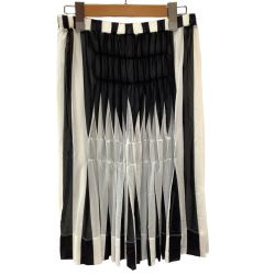 ♪♪ ISSEY MIYAKE イッセイミヤケ プリーツ インナー付き スカート SIZE 2 IM31JG500 ブラック×ホワイト Bランク
