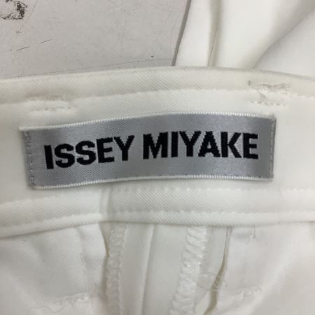 ISSEY MIYAKE イッセイミヤケ パンツ SIZE 2 IM11FF061 ホワイト