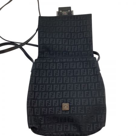  FENDI フェンディ ズッカ ズッキーノ ショルダーバッグ