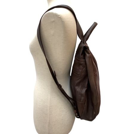 IBIZA イビサ レディース バッグ リュック レザー ダークブラウン