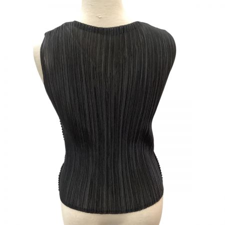  ISSEY MIYAKE FETE イッセイミヤケ プリーツ ノースリーブカットソー SIZE 2 IF52FJ786 ブラック