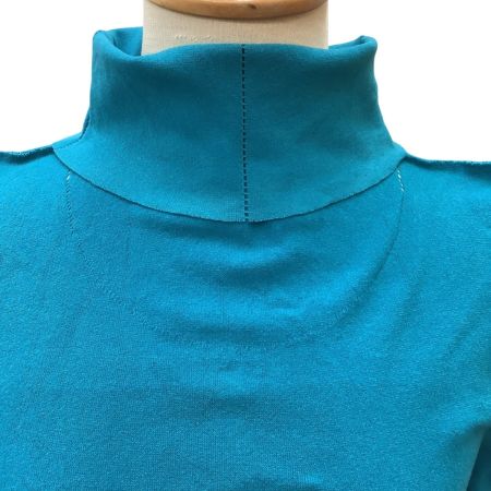 ISSEY MIYAKE イッセイミヤケ 変形 タートルネックカットソー SIZE 2 IM01KK904 スカイブルー