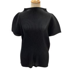 ♪♪ ISSEY MIYAKE イッセイミヤケ PLEATS PLEASE 半袖 カットソー SIZE 3 PP55FK105 ブラック Bランク