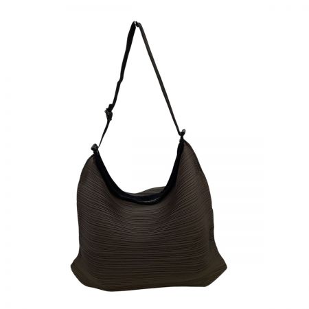  ISSEY MIYAKE イッセイミヤケ PLEATS PLEASE 　レディース ショルダーバッグ  PP92-AG571 ブラウン