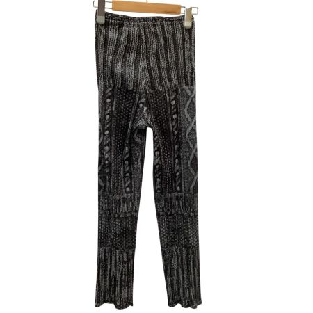 ISSEY MIYAKE イッセイミヤケ PLEATS PLEASE パンツ ケーブルニット転写  PP64-JF433 グレー