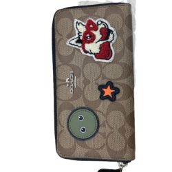 COACH コーチ ヴァーシティパッチワークシグネチャーラウンドファスナー長財布 F20967 ベージュ Bランク