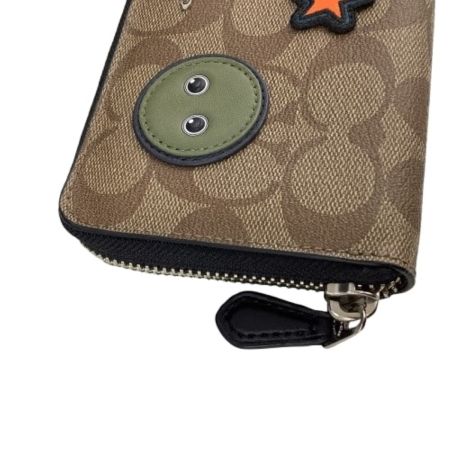 COACH コーチ ヴァーシティパッチワークシグネチャーラウンドファスナー長財布 F20967 ベージュ