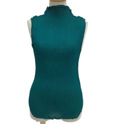 ISSEY MIYAKE me イッセイミヤケミー ノースリーブカットソー  MI93FR227 グリーン Bランク