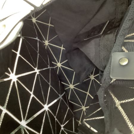 ISSEY MIYAKE イッセイミヤケ PLEATS PLEASE バッグ BAOBAO  ブラック×ホワイト