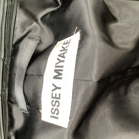 ISSEY MIYAKE イッセイミヤケ レディース プリーツ キルティングコート SIZE L IM43-FA109 ブラック