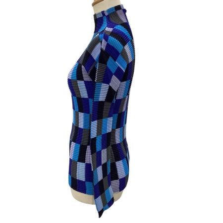 ISSEY MIYAKE イッセイミヤケ ワッフルプリーツ タートルネックカットソー SIZE ２ IM42FJ299 ブルー