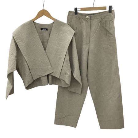 ISSEY MIYAKE イッセイミヤケ レディース セットアップ SIZE M ベージュ