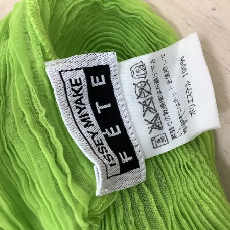 ISSEY MIYAKE イッセイミヤケ 波プリーツ 半袖 カットソー SIZE ２ IF62FJ414 黄緑