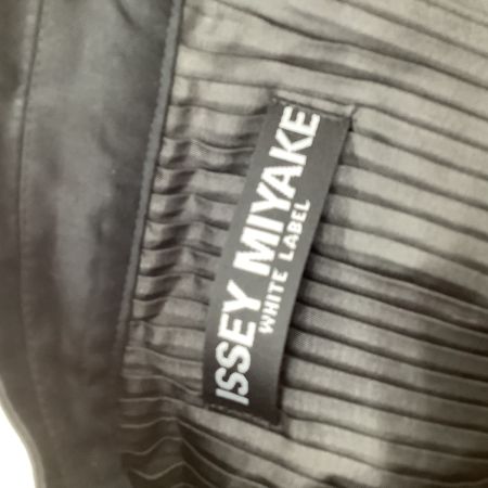ISSEY MIYAKE イッセイミヤケ WHITE LABEL ホワイトレーベル メンズ ベスト ジレ SIZE 2 ME42FE546 ブラック