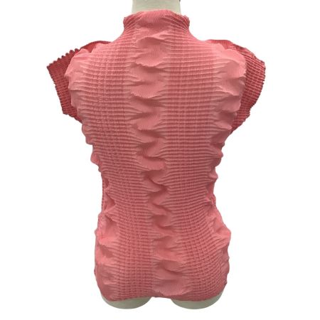 ISSEY MIYAKE イッセイミヤケ レディース 変形 立体デザイン ワッフルプリーツ カットソー SIZE 3 IM22FJ913 ピンク