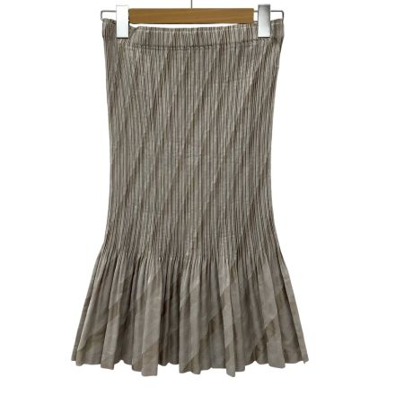 ISSEY MIYAKE イッセイミヤケ プリーツ ひざ丈スカート SIZE 2 斜めストライプ IM11FG203 ベージュ