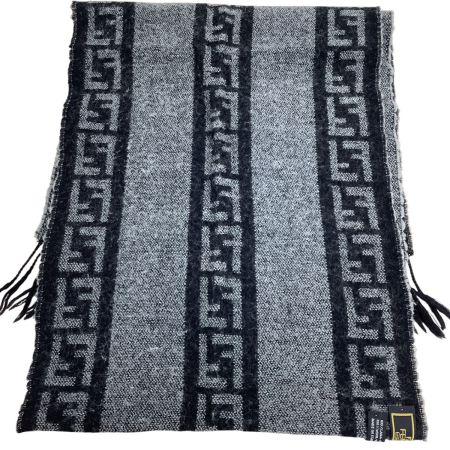 FENDI フェンディ マフラー グレー