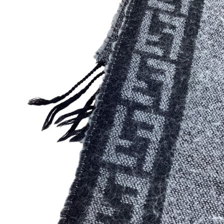 FENDI フェンディ マフラー グレー