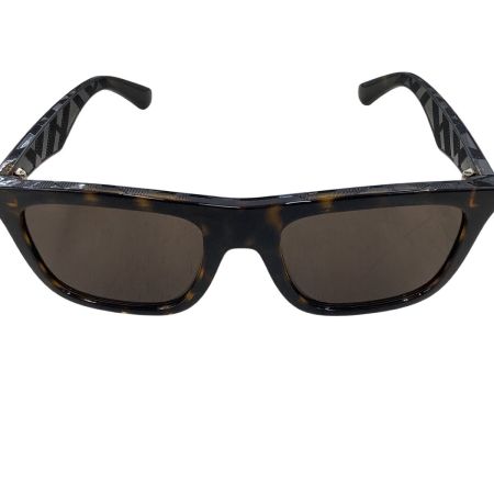 BURBERRY バーバリー サングラス OBE4458U ブラウン