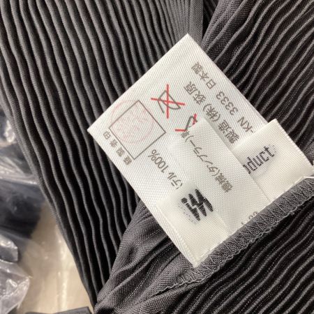 ISSEY MIYAKE イッセイミヤケ プリーツ エプロン ブラック×グレー