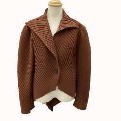 ISSEY MIYAKE イッセイミヤケ プリーツ 変形 燕尾ジャケット SIZE M IM84-FD945 ブラウン Bランク