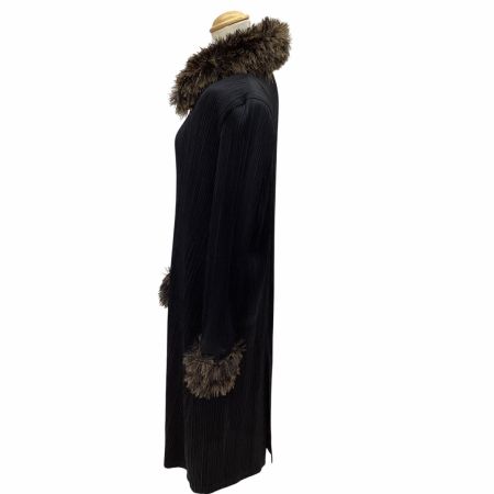 ISSEY MIYAKE イッセイミヤケ PLEATS PLEASE ロングコート ファー付き SIZE 3 PP43-JA412 ブラック