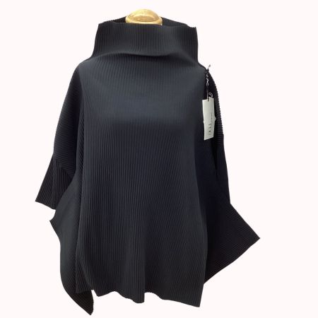 ISSEY MIYAKE イッセイミヤケ 未使用 タグ付き 変形 カットソー  MI04-KJ920 ブラック