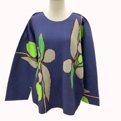 ISSEY MIYAKE イッセイミヤケ プリーツ カットソー 花柄  MI34KJ938 ブルー×ホワイト Bランク