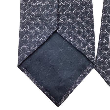 GUCCI グッチ メンズ ネクタイ 未使用　タグ付き グレー