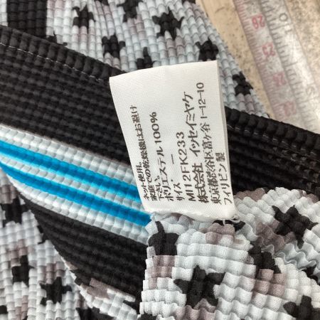 ISSEY MIYAKE イッセイミヤケ プリーツ カットソー 星柄  MI12FK233 グレー