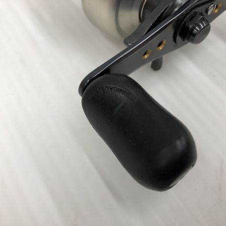  SHIMANO シマノ ベイトリール　メタニウム　MGDC7 02225